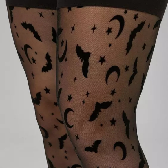 NWT Torrid Premium Mesh Starry Bats Legging- Size 2X - Picture 2 of 4